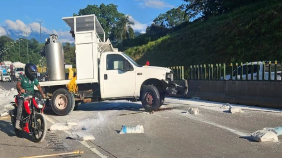 Volcadura en la autopista Puebla–Córdoba