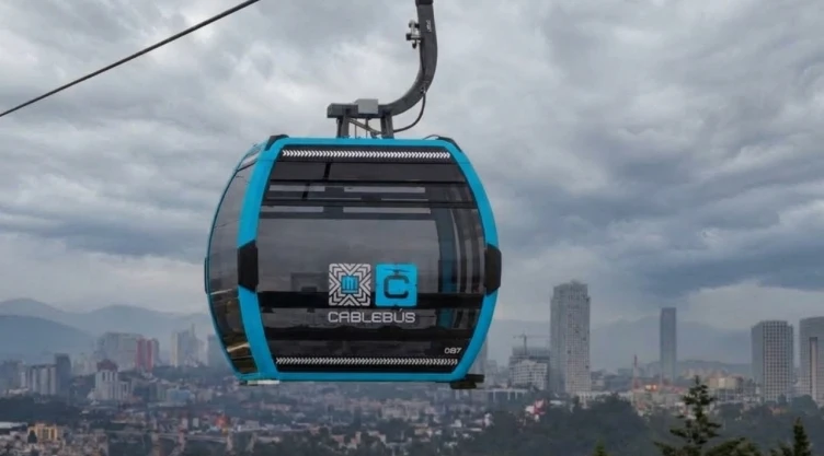 Desalojan Línea 3 del Cablebús por tormenta eléctrica
