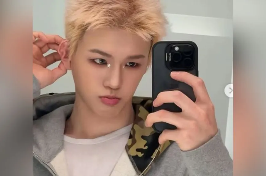 La valentía de Bain no solo desafía las normas del K-pop, sino que también inspira a jóvenes de todo el mundo a abrazar su identidad sin miedo.