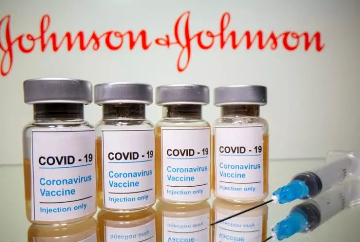La vacuna contra la COVID-19 Johnson & Johnson sería la tercera en recibir una autorización de la FDA para ser distribuida en Estados Unidos.