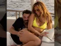 JLO y Ben playa.jpg