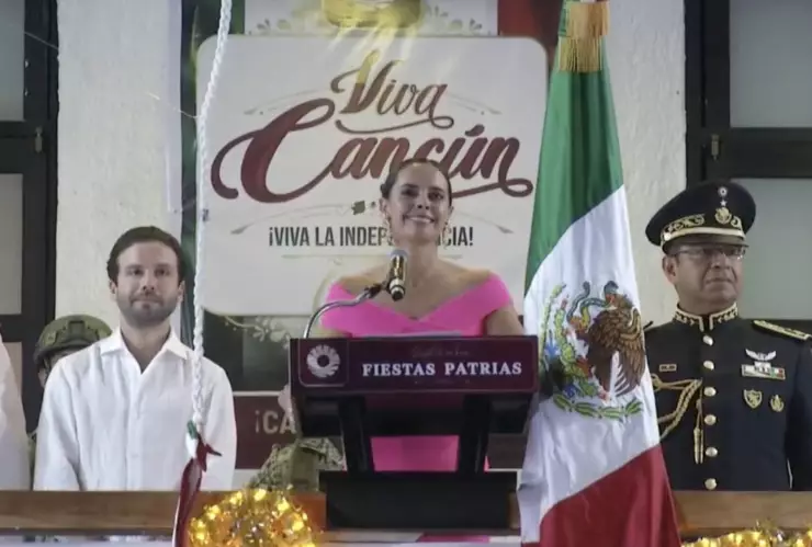 Ana Paty Peralta conmemora el 214 Aniversario del Grito de Independencia en Cancún | VIDEO