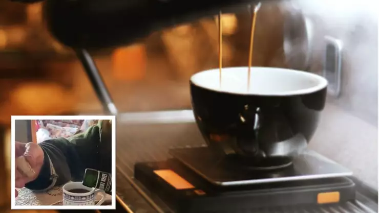 VIDEO - Abuelita se vuelve viral por insólito hack con el café