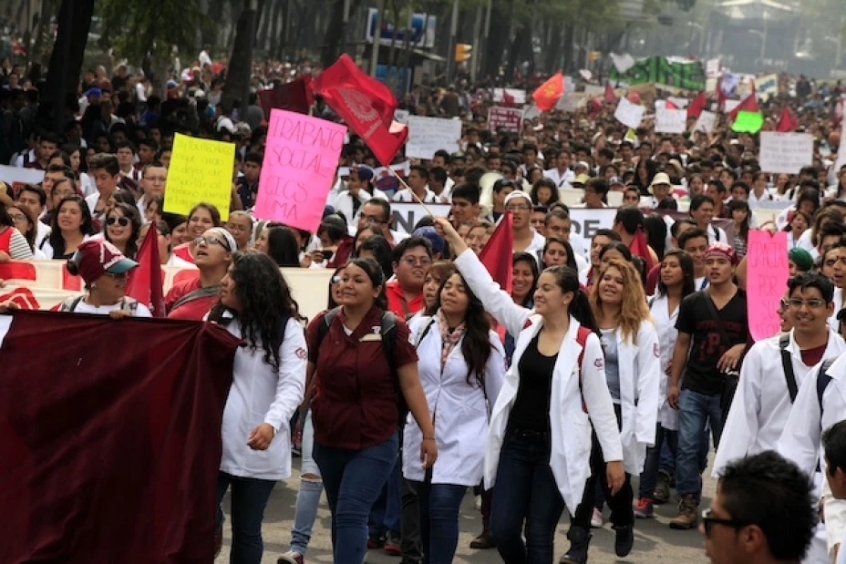 Alunos del IPN aceptaron el diálogo con la SEP, pero bajo sus propias condiciones
