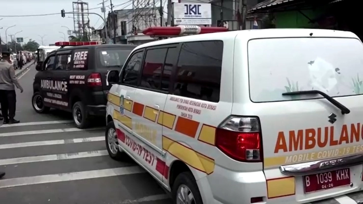 Choque en Indonesia deja 7 niños muertos