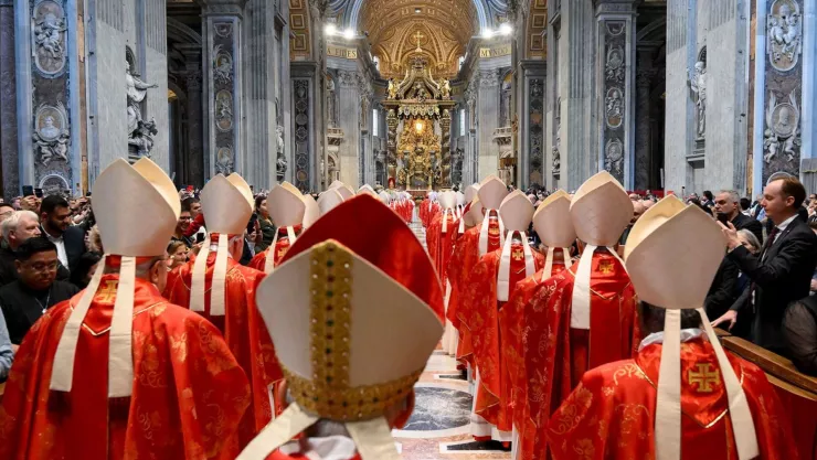 Significado de la vestimenta de los cardenales en el cónclave