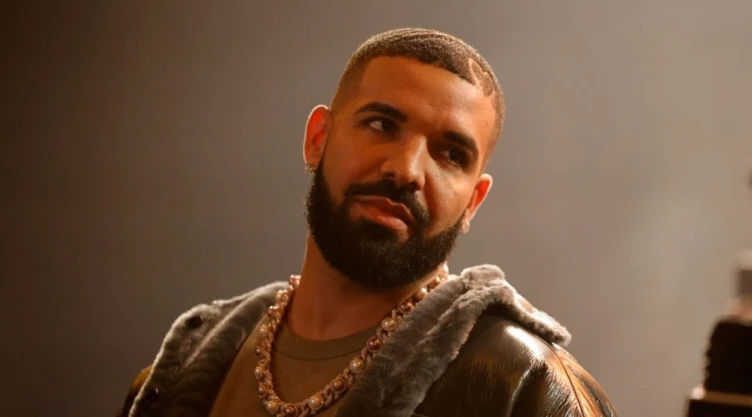 Drake confirma romance con Serena Williams