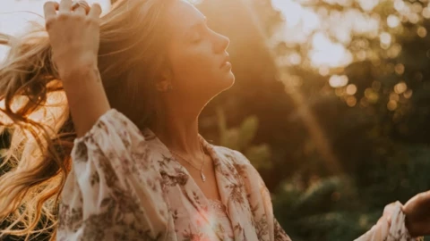 Horóscopo de hoy de Mhoni Vidente para el miércoles 4 de marzo ¡Atrás!