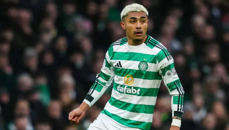 Julián Araujo en Celtic
