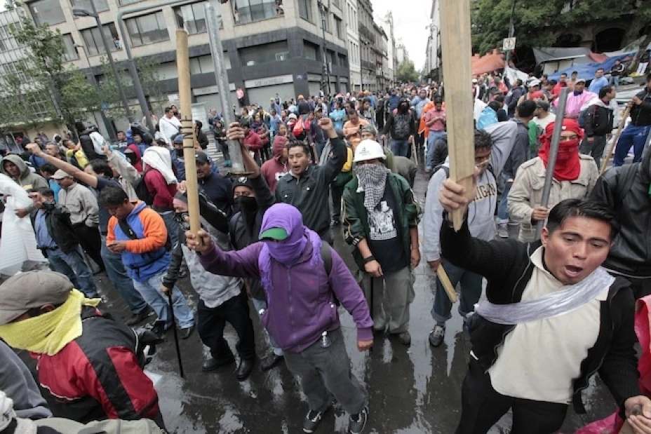 La Policía Federal ingresó al Zócalo