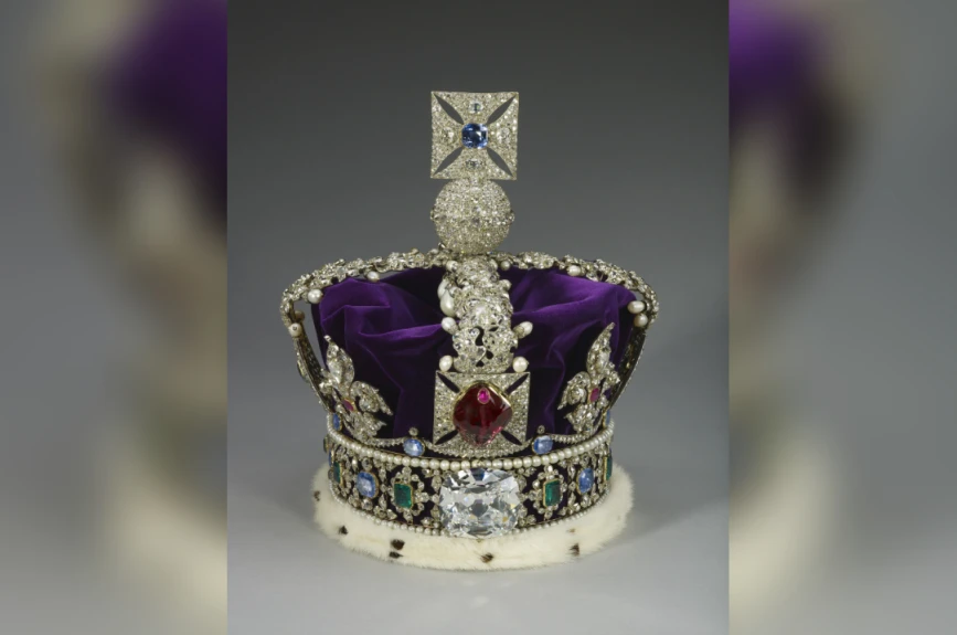 La Corona del Estado Imperial también se usa en ocasiones ceremoniales.