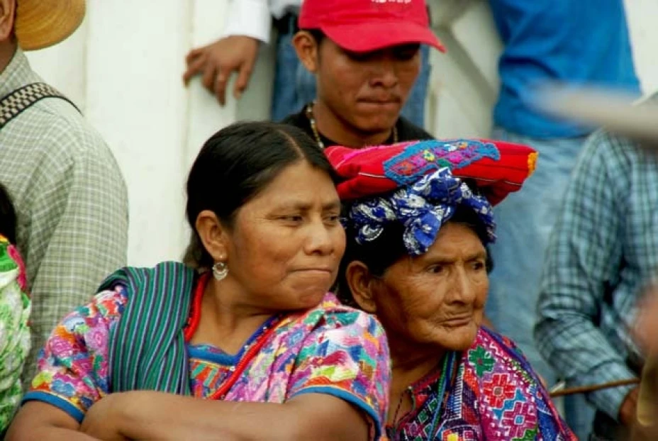 El organismo internacional señaló que aun siguen vigentes políticas basadas en el racismo