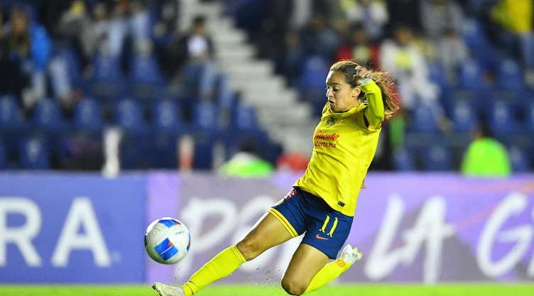 Aylin Aviléz con América Femenil en Concachampions