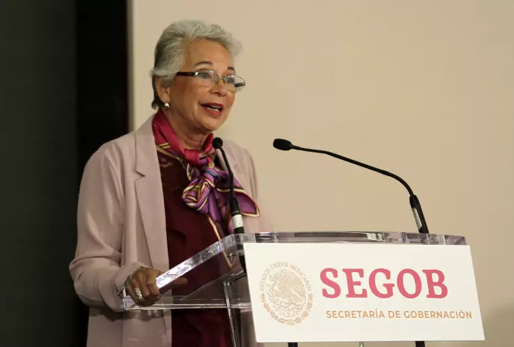 Gobierno promete defensa de periodistas sin escatimar recursos