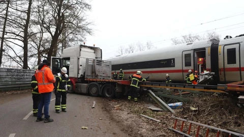 Tren accidentado en Alemania hoy 11 de febrero de 2025.jpg