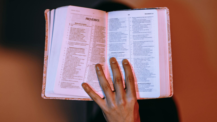 ¿En qué parte de la Biblia dice que no se puede comer carne en Semana Santa?
