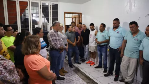 Alcalde de Misantla visitando a ciudadanos