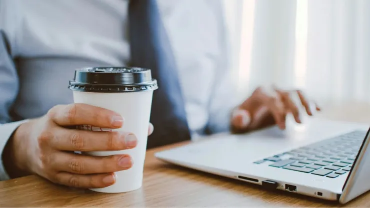 ¿Cuáles son los GASTOS HORMIGA en el trabajo? Así puedes reconocerlos