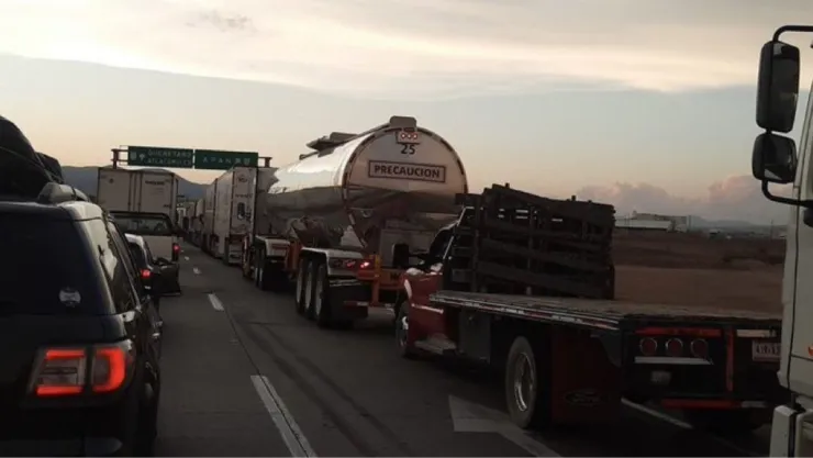 Reactivan bloqueo en Autopista Arco Norte en Edomex