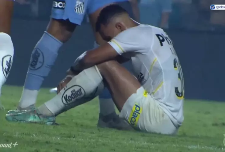 video-jugadores-devastados-descenso-santos-sao-paulo-segunda-división-brasil