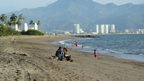 Clima en Puerto Vallarta se mantiene cálido hoy 16 de enero