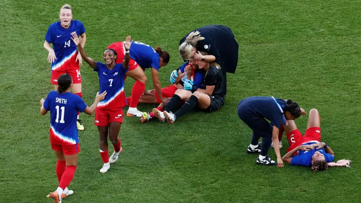 Estados Unidos recupera el título de campeonas olímpicas