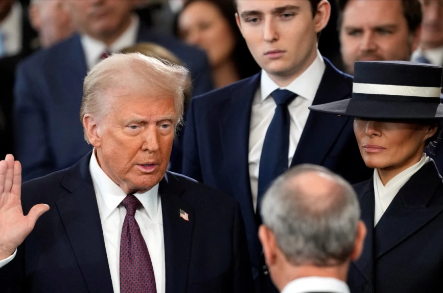 juramentacion_donald_trump_hijo_barron_melania