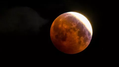 Tips para tomar fotos con el celular al Eclipse Lunar 2025