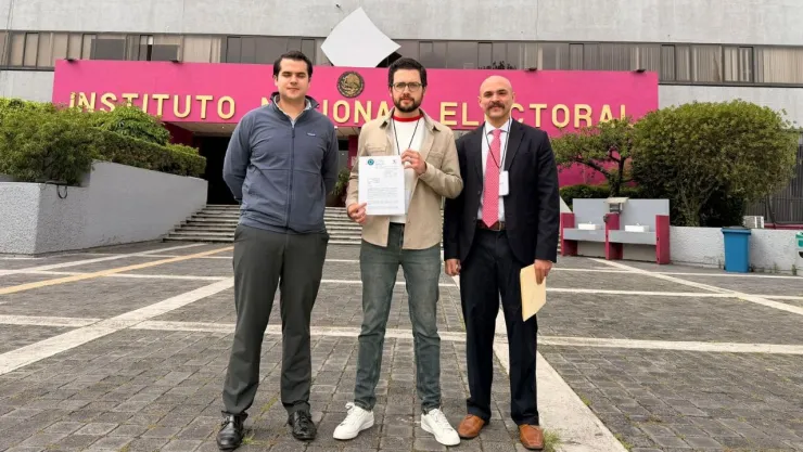 Presentan queja ante el INE para cancelar registro de Morena.