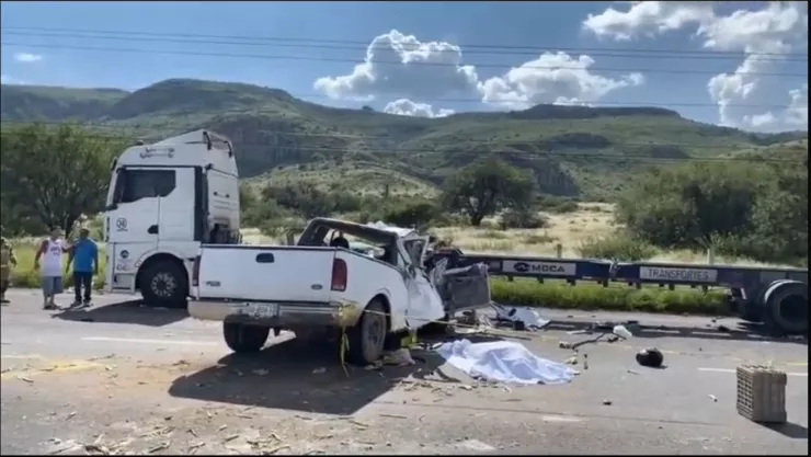 Muere menor de 5 años tras accidente frontal en la Carretera 45 norte en Cosío