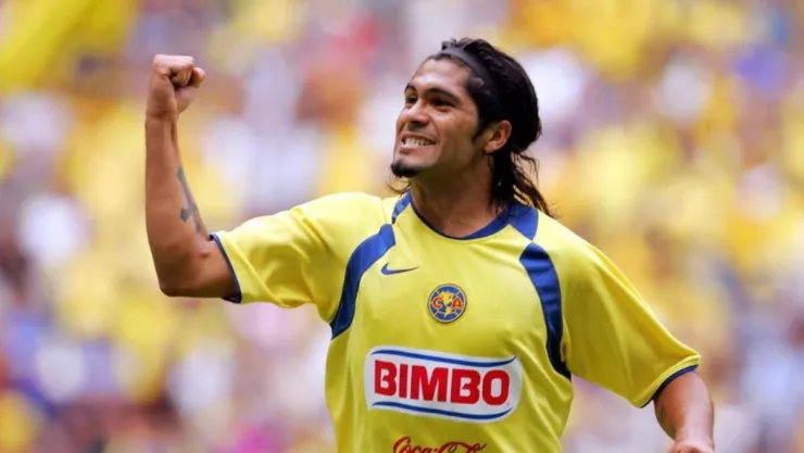 Fue figura del América y ahora lejos del futbol se mantiene de una tortería