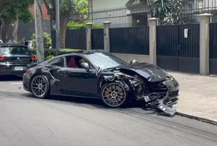 Dueños de un Porsche abandonan su auto tras aparatoso choque; hay cuatro heridos en Polanco