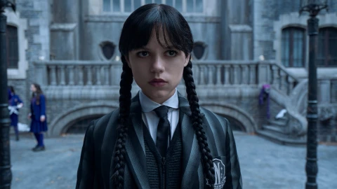 wednesday vistazo.jpg