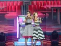 La fusión de voces y el entusiasmo de los académicos crearon un ambiente vibrante que nos hizo sentir parte de la celebración. Cada acorde resonaba con fuerza, y el público se entregó por completo a la música. Sin duda, este opening nos recordó por qué La Academia es un fenómeno tan querido: la pasión y el talento se unieron para ofrecernos un momento inolvidable.