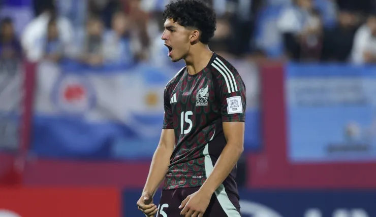 América
