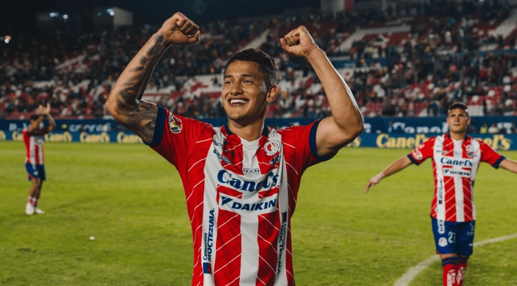 Eduardo Águila es el jugador que busca Cruz Azul