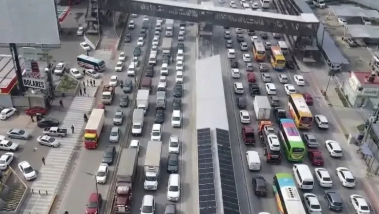 Qué está pasando en Periférico Reportan intensa carga vehicular