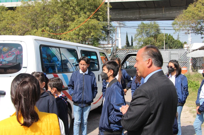 El colegio CFH realizó un gran donativo al Juguetón Azteca