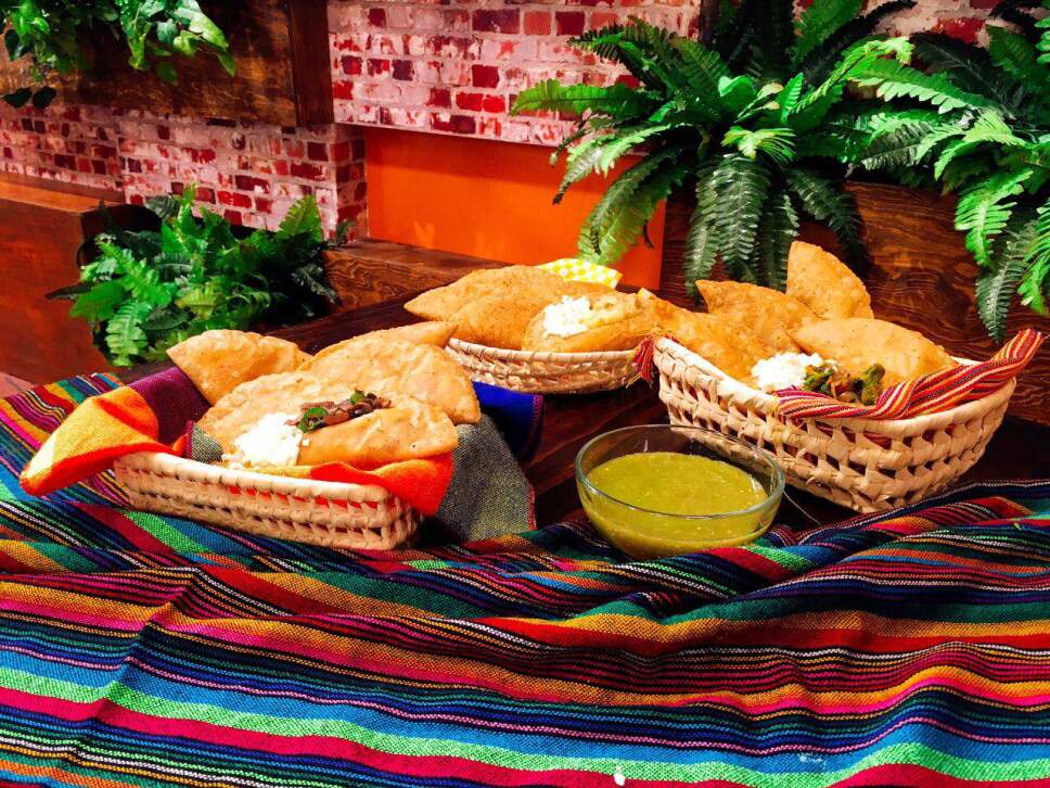 Trilogía de quesadillas, Cocineros Mexicanos