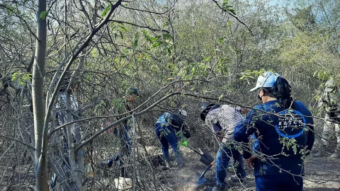 Cecilia Patricia Flores, líder del colectivo de Madres Buscadoras de Sonora, informó acerca del hallazgo de las fosas clandestinas en la comunidad rural de Ortíz, municipio de Guaymas.