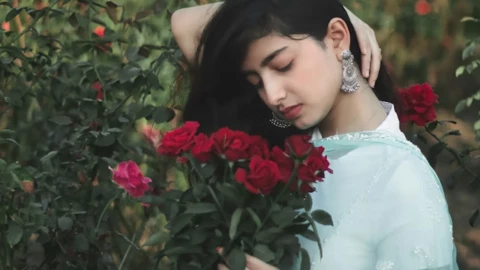 Horóscopo de hoy de Mhoni Vidente para el martes 10 de marzo ¡No corras!