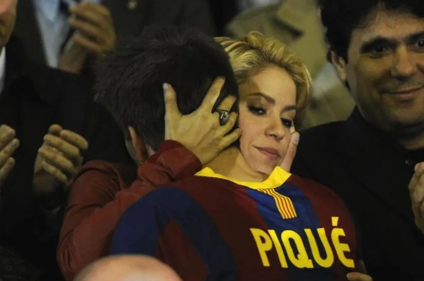 Shakira y Pique Barcelona.jpg