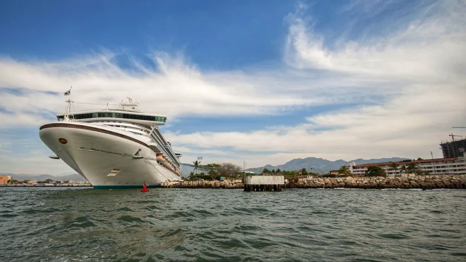 4-vallarta.marina.crucero-01.2e16d0ba.fill-1920x1080.jpg