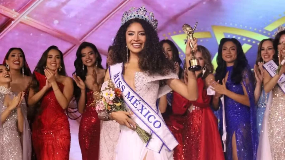 La morelense Cassandra García Olea se corona como Miss México 2025.