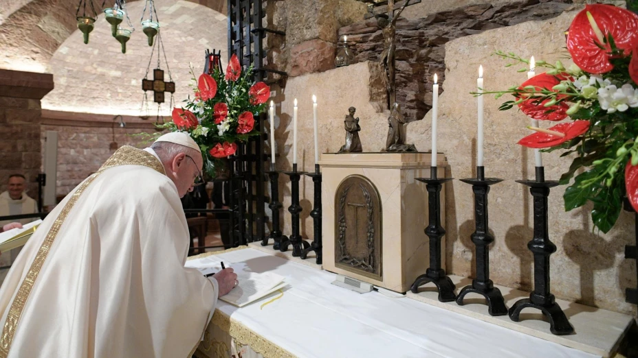 Papa Francisco estado de salud 20 febrero 2025.jpg
