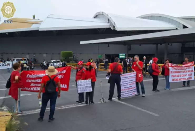 ahorradores defraudados retiran bloqueo en el AICM