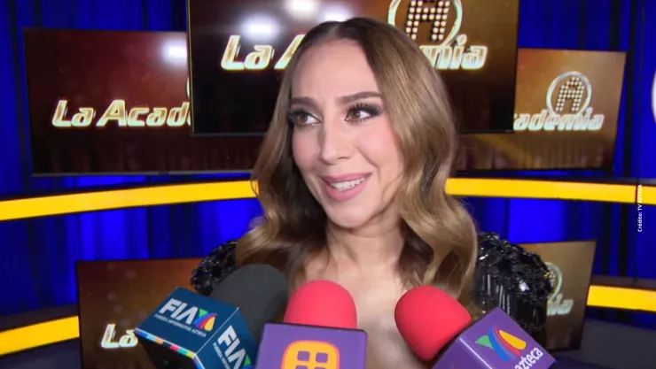 Mónica Naranjo le propone matrimonio a Ana Bárbara en La Academia.