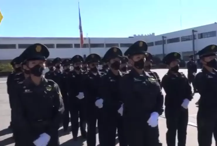 450 cadetes entre hombres y mujeres se gradúan de la Universidad de la Policía (UNIPOL).