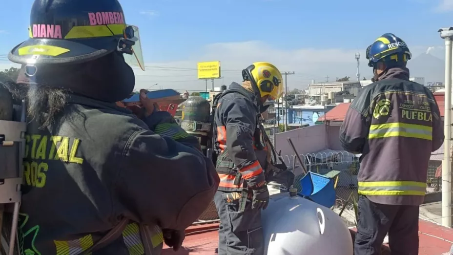 Fuga de gas alarmó a vecinos en la Adolfo López Mateos en Puebla hoy ¿Hay riesgo de explosión?