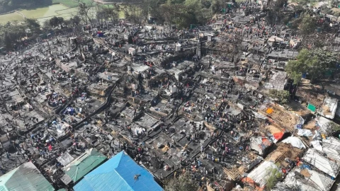 Incendio en Coxs Bazar deja 2 mil personas sin vivienda.jpg
